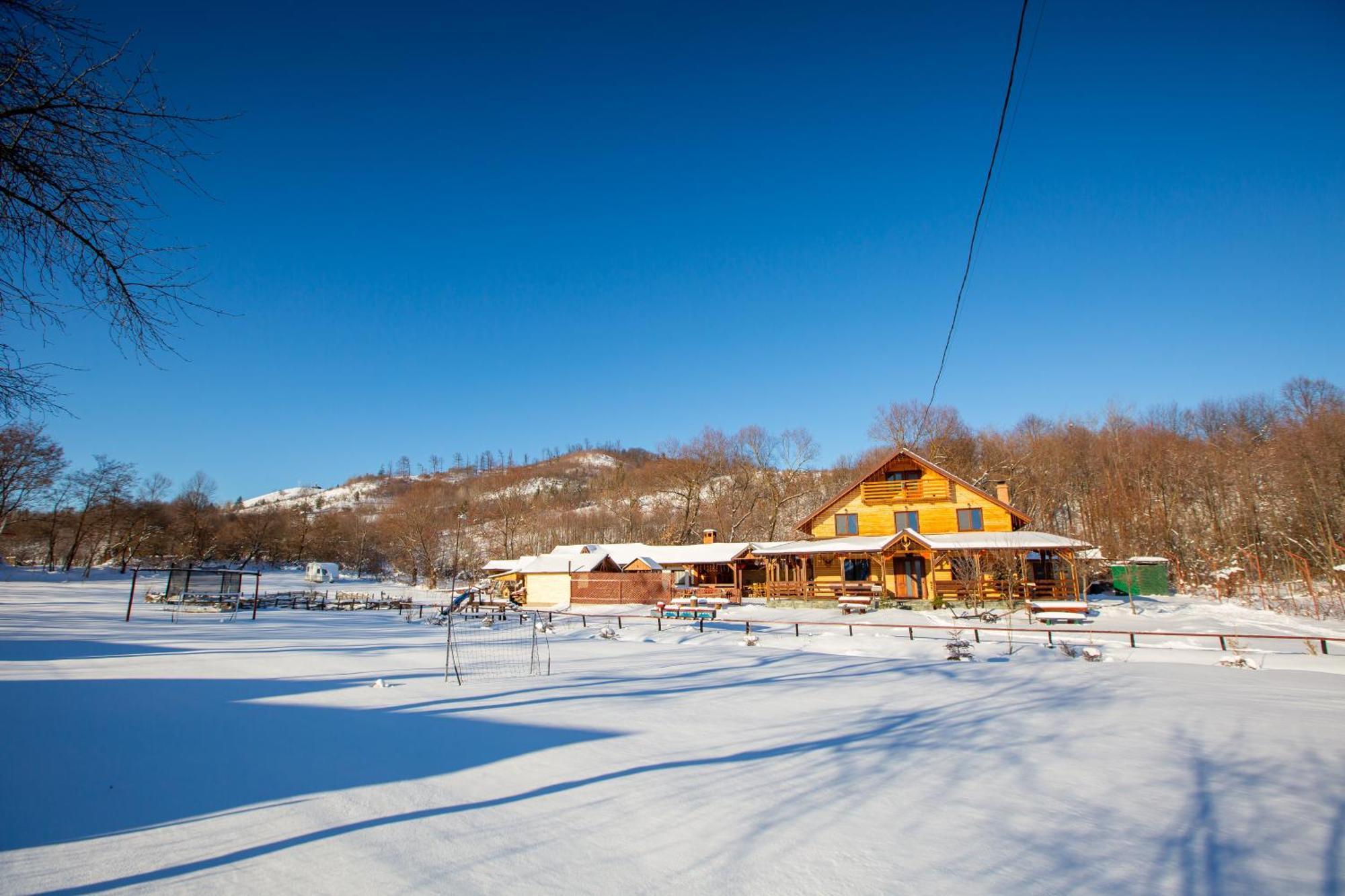 Cabana Lunca Târgu Neamț Exterior photo