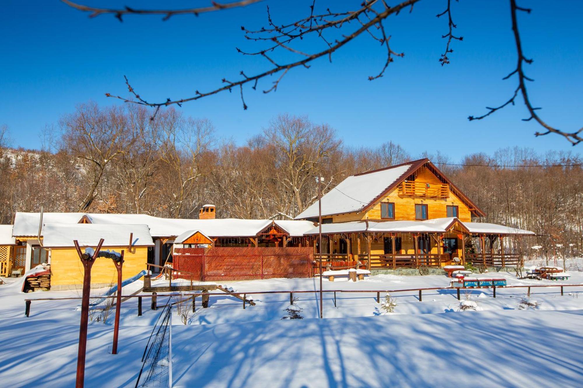 Cabana Lunca Târgu Neamț Exterior photo